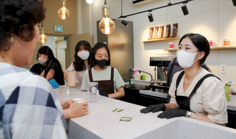 커피 한 잔 할래요? 뜨거운 여름을 날려버린 말복맞이 일일 카페