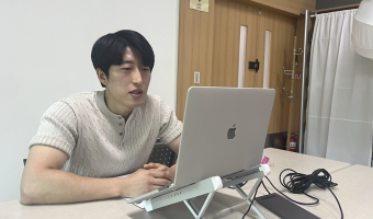 장애인 e스포츠 선수 고용, 그 의미 있는 여정을 나누다 | 서울장애인종합복지관의 직원 간 정보 공유의 시간…